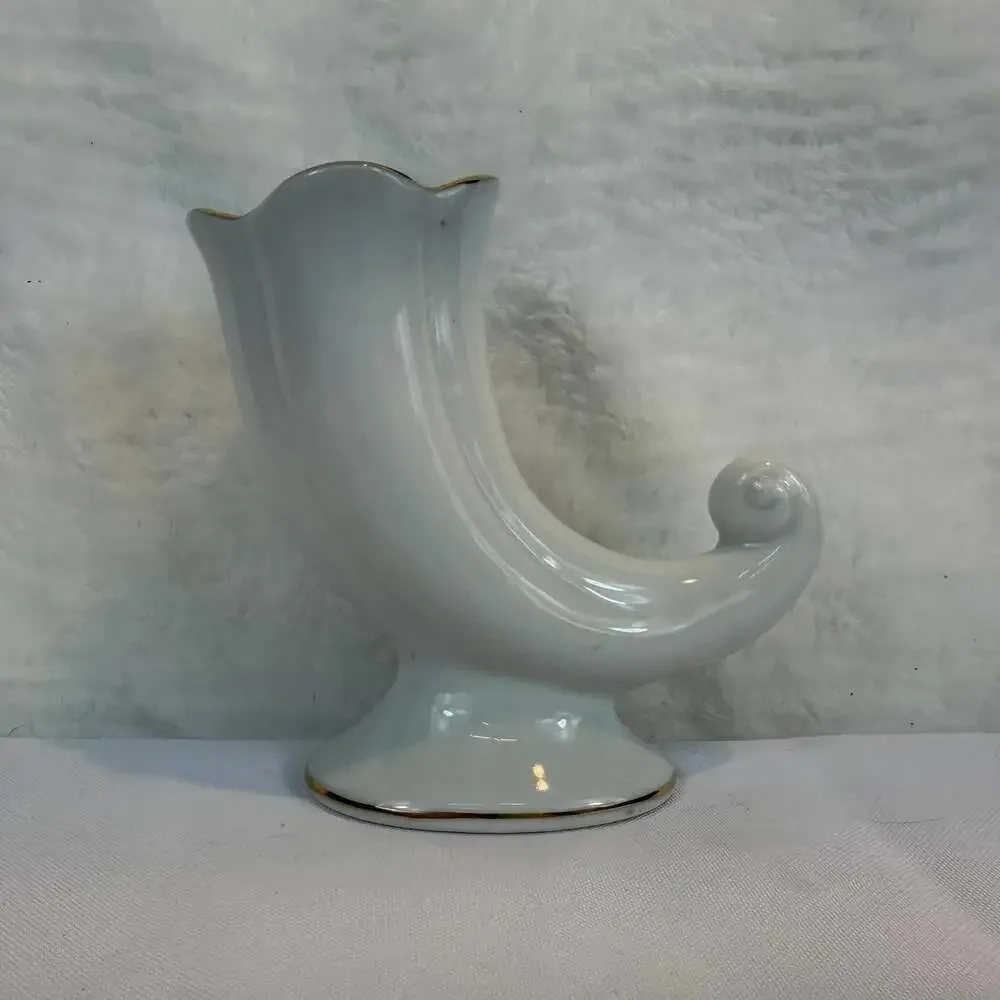 Small vintage porcelain cornucopia vase white w/ gold trim purple grapes 5”
